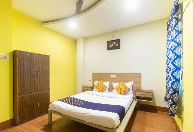 هتل Spot On Prabir Residency Inn