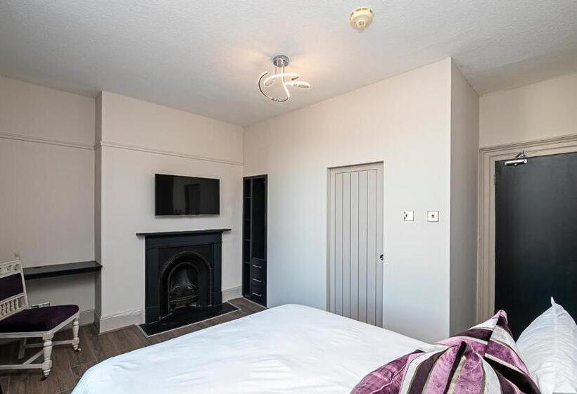 Pages Hotel And Guesthouse