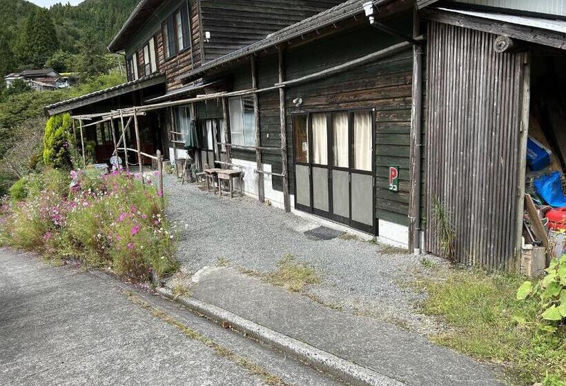 פנסיון Washi Studio Kamikoya