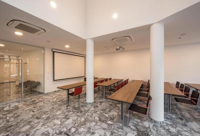 Rs Hotel   Smart & Modern Hotel Apartments