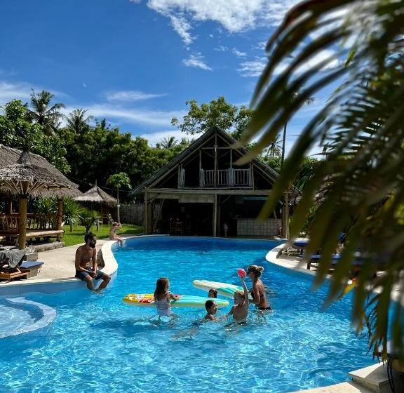 هتل Captain Goodtimes