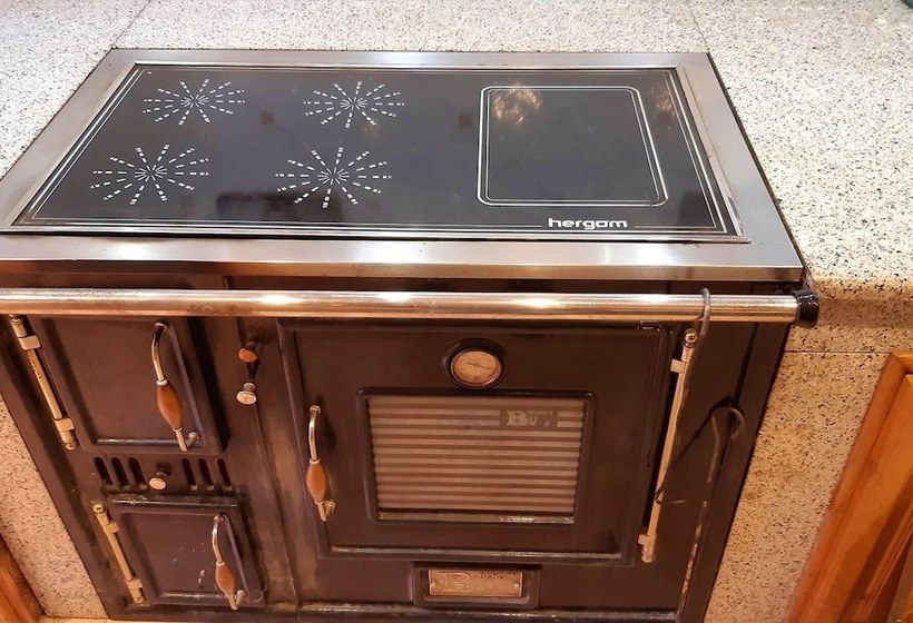 Spacious House With Mountain View In Carboeiro De Francia