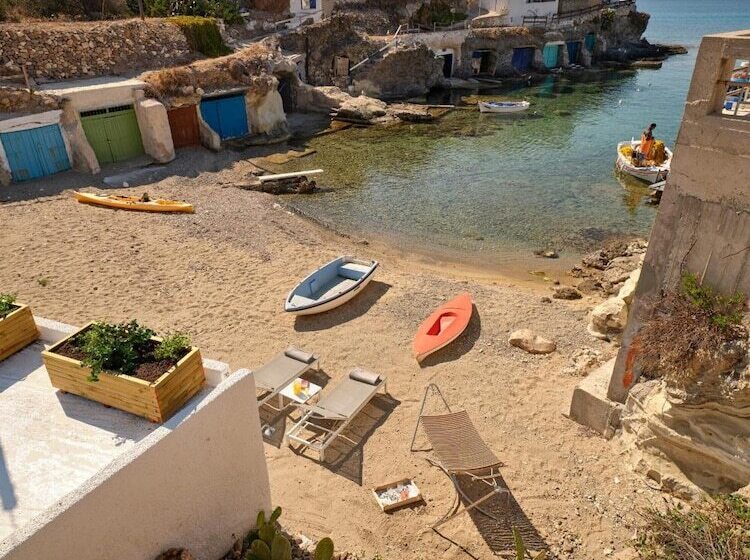 پانسیون The Elephant Goupa Beach