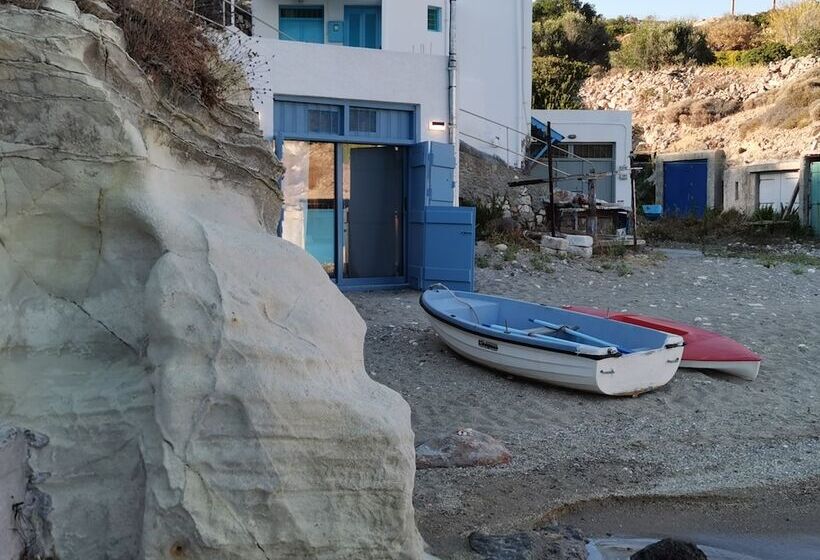 پانسیون The Elephant Goupa Beach