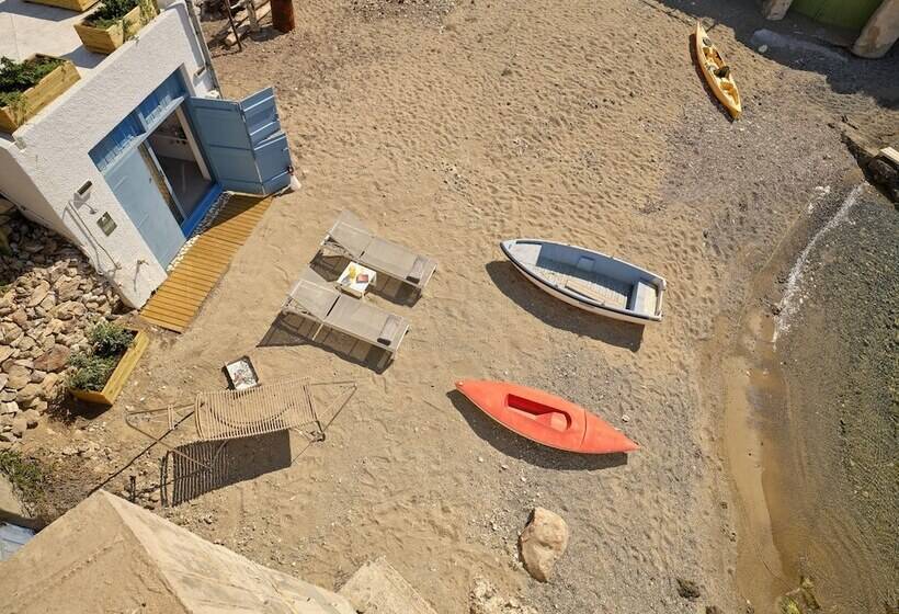 پانسیون The Elephant Goupa Beach
