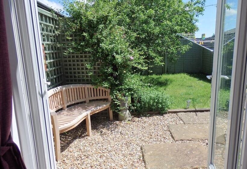 Rosehip Cottage
