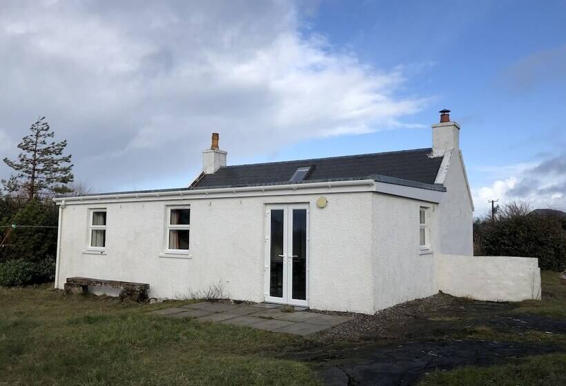 Steading Holidays   Ocean View