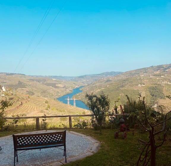 تختخواب و صبحانه Casa Vale Do Douro