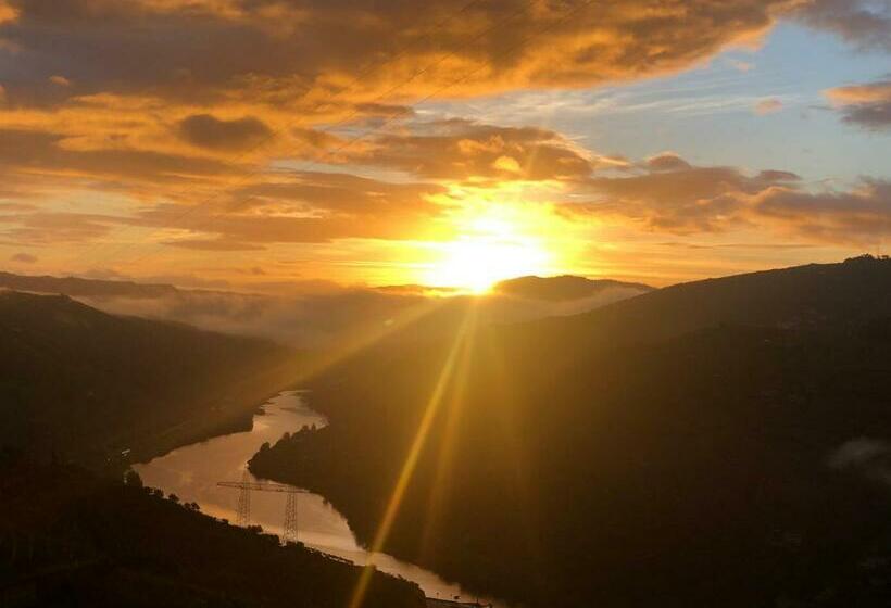 تختخواب و صبحانه Casa Vale Do Douro