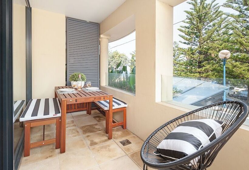 Coogee Beach Pad