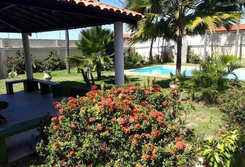 مسافرخانه Pousada Paraiso