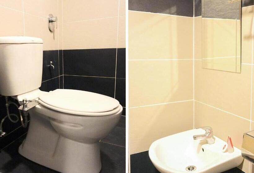 هتل Utama Inn By Oyo Rooms