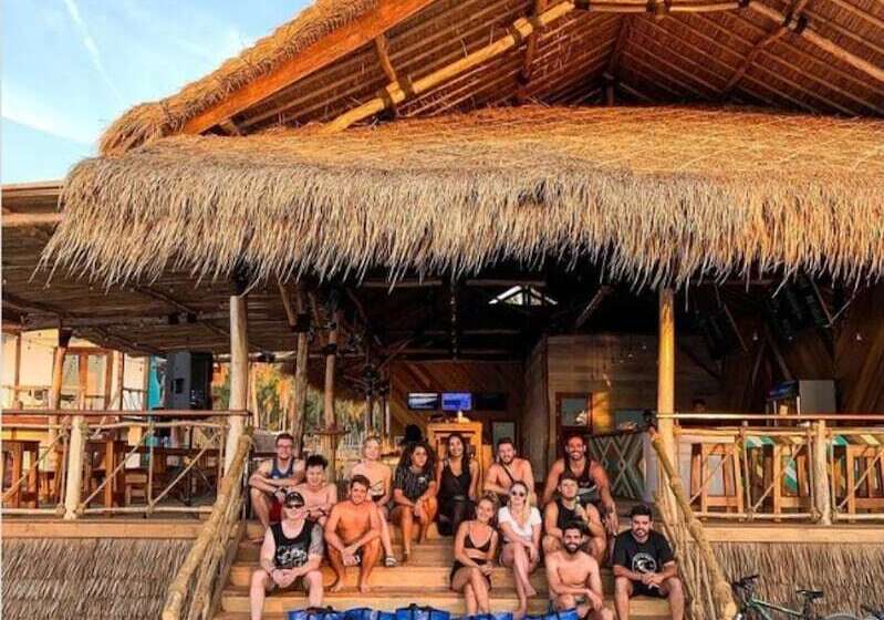 Mad Monkey Gili Trawangan   Hostel