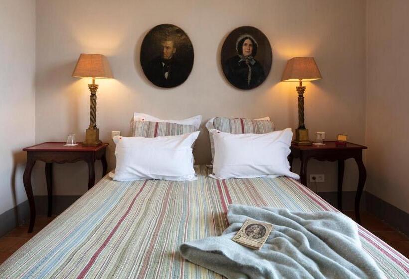 بنسيون Commanderie De Peyrassol