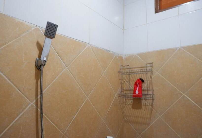 펜션 Reddoorz Plus At Hotel Srikandi Kendari