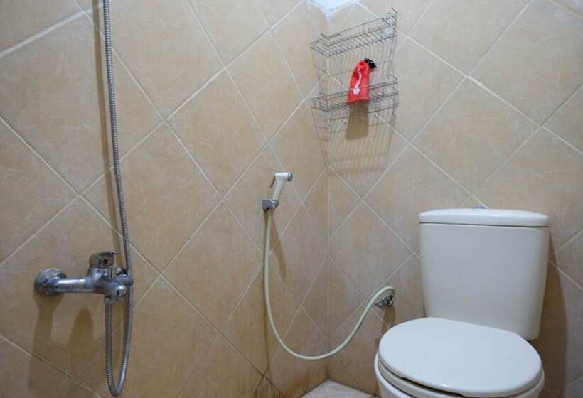 펜션 Reddoorz Plus At Hotel Srikandi Kendari
