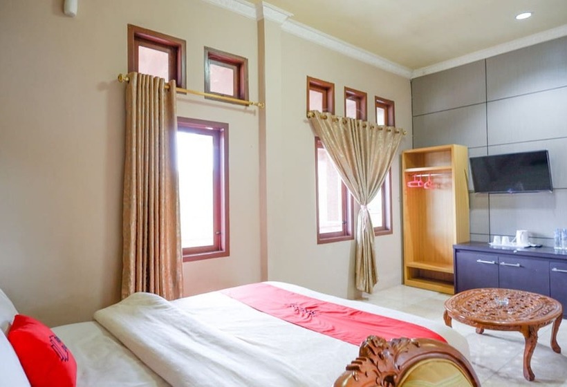펜션 Reddoorz Plus At Hotel Srikandi Kendari