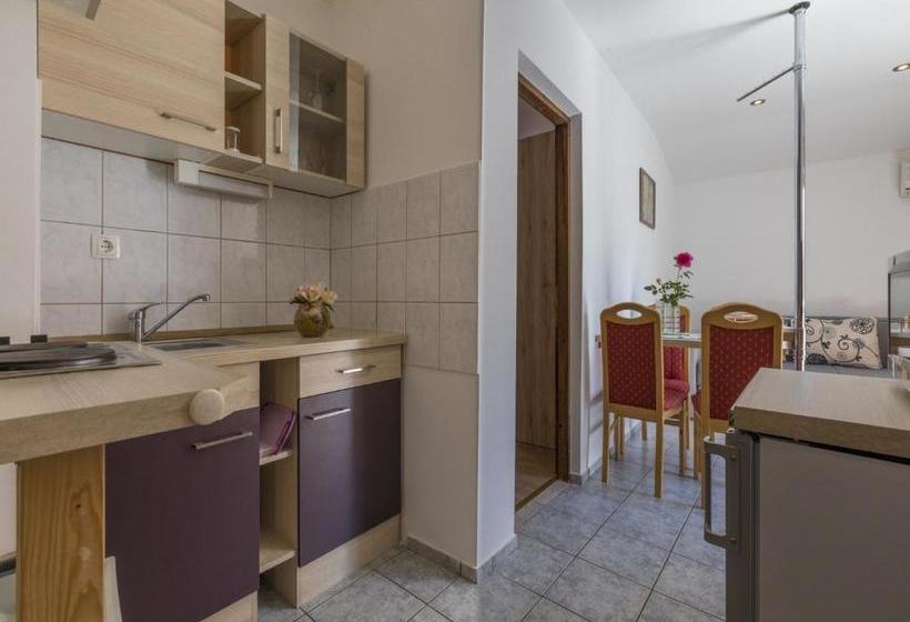 Apartments Frutis