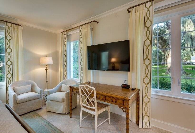 مبيت وإفطار Azaleana Manor