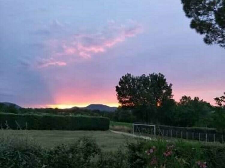 Hotel Camping La Rouviere Les Pins