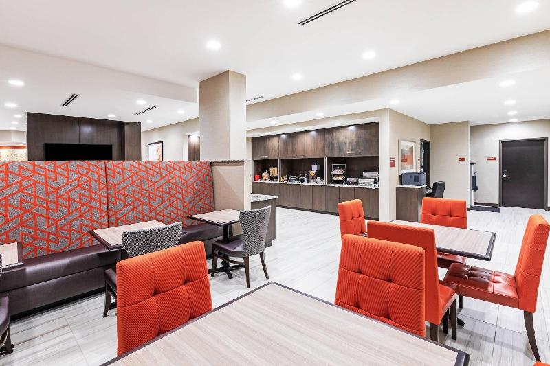 هتل Towneplace Suites By Marriott Dallas Plano/richardson