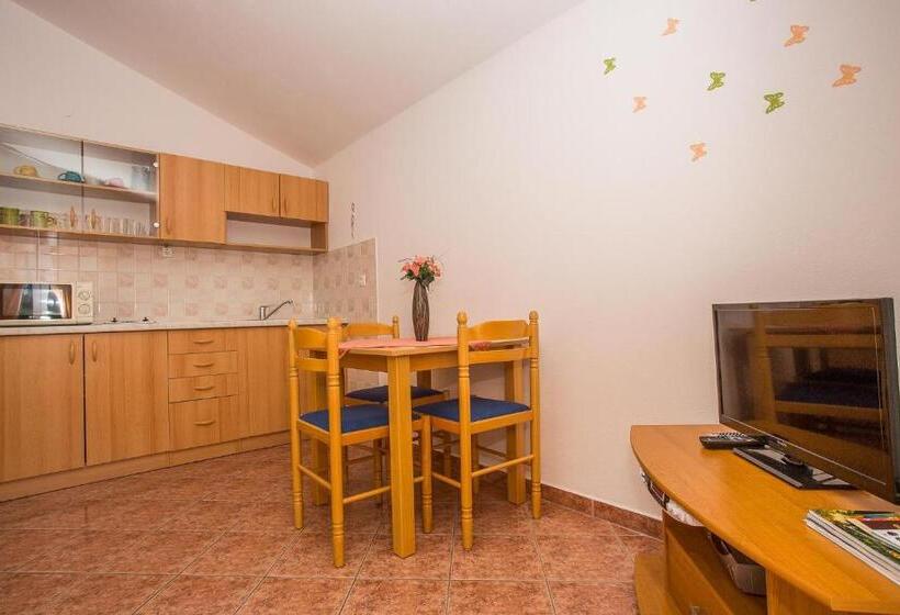 بنسيون Apartments Bionda