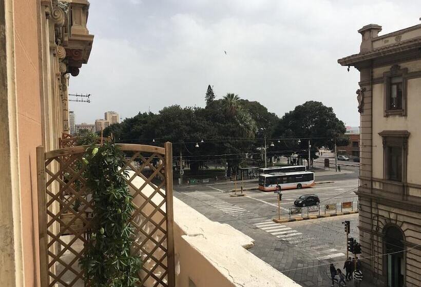 پانسیون Cagliari D'amare Via Roma