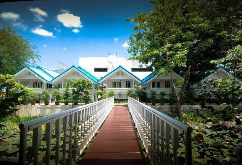 هتل Baan Luang Harn Guesthouse