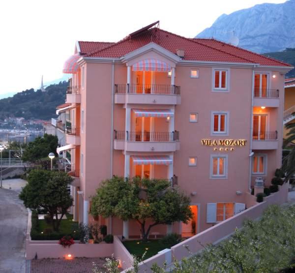 هتل Apart Villa Mozart