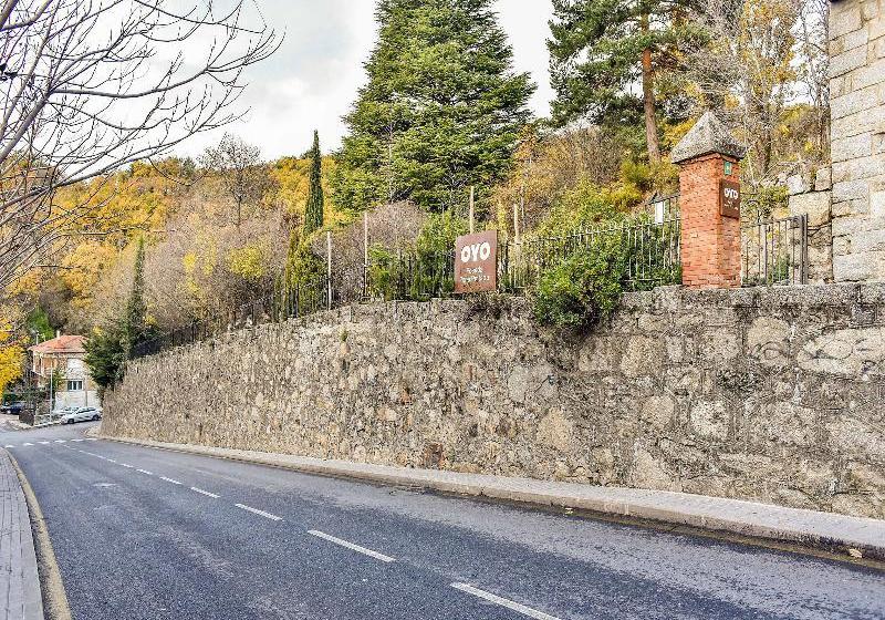 بنسيون Peña Pintada