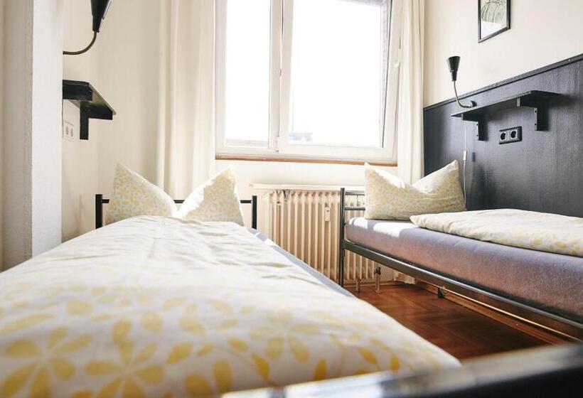 هتل Sleep Station Hostel