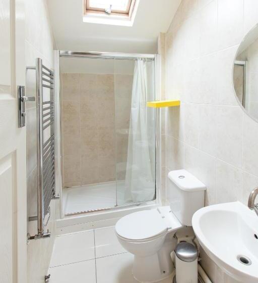 Пансион Tooting Broadway Studios & Rooms By Dc London Rooms