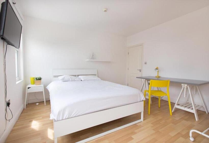 Пансион Tooting Broadway Studios & Rooms By Dc London Rooms