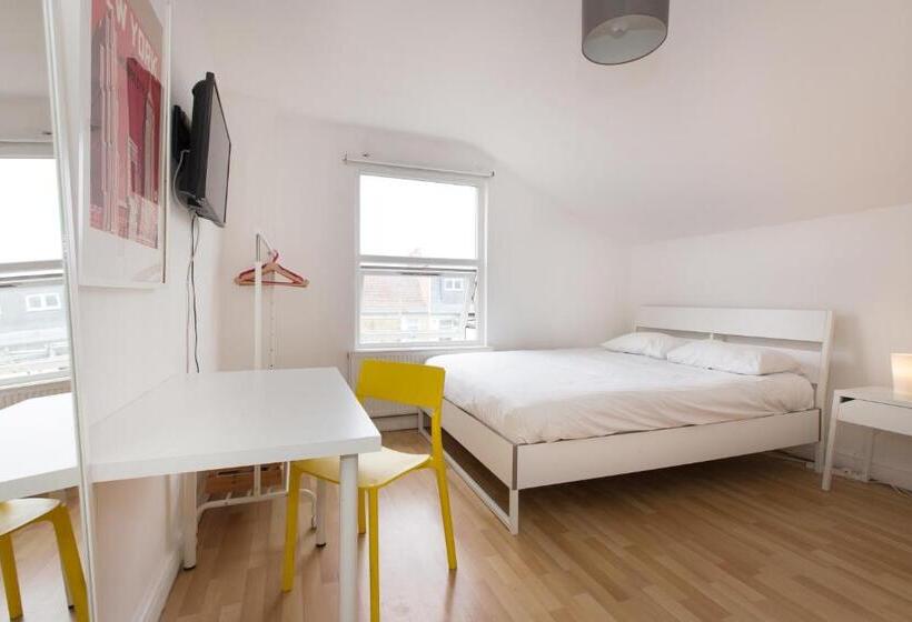 Пансион Tooting Broadway Studios & Rooms By Dc London Rooms