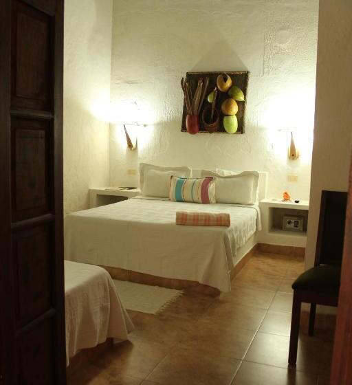 هتل Casa Del Tejadillo