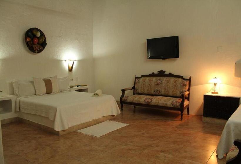 هتل Casa Del Tejadillo