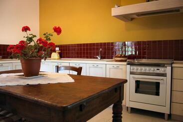 هتل Corte Dei Galli B&b