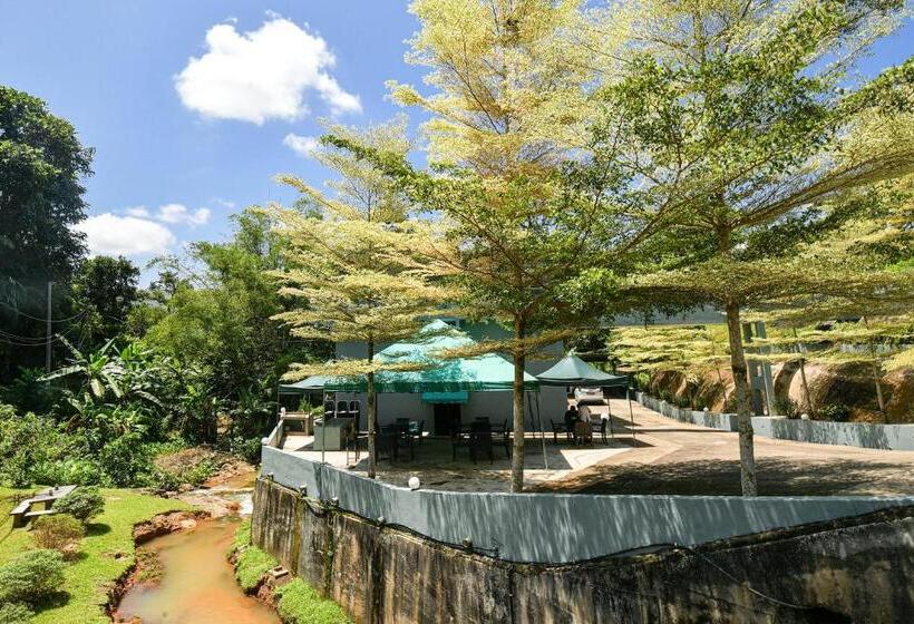 هتل Green Peace Sungai Lembing