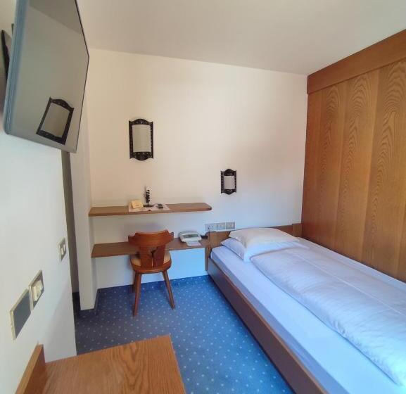 هتل Villa Luise