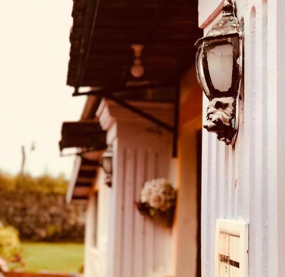 استراحتگاه Hill Top Individual Cottage Ooty