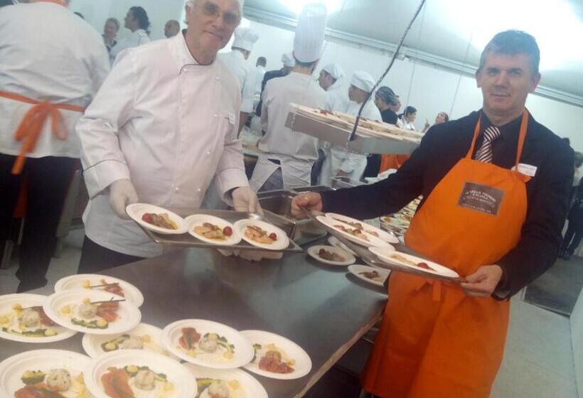 호텔 Albergo Ristoranteparco Alle Nocitra La Cascata Delle Marmore,labro E Valle Santa Di S Francesco