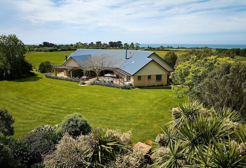 هتل Awatea Country Bed & Breakfast