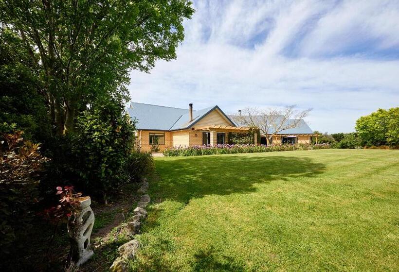 هتل Awatea Country Bed & Breakfast