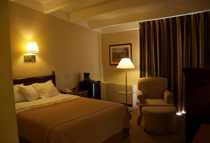 هتل Americas Best Value Inn  Campus View