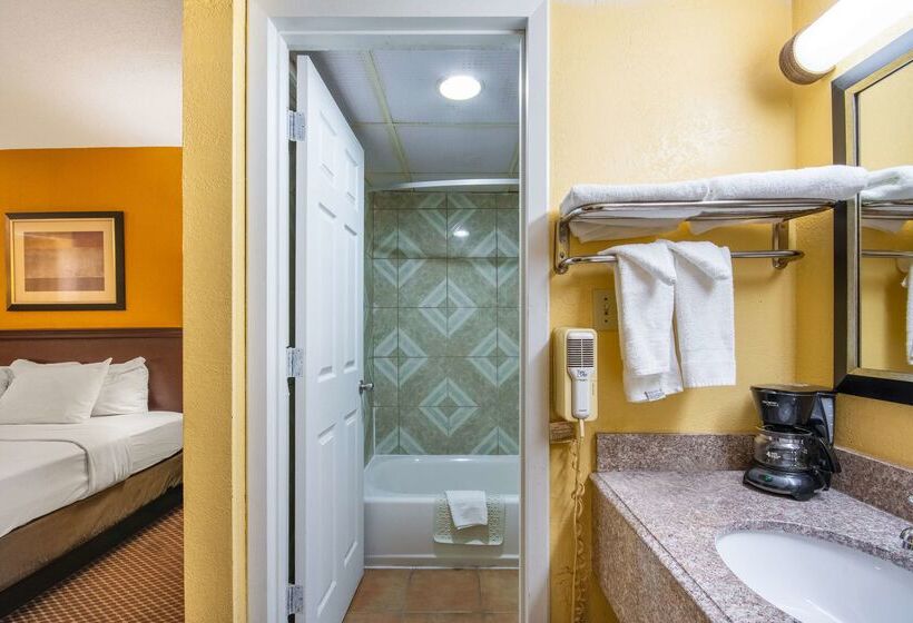 هتل Americas Best Value Inn Of Elk City