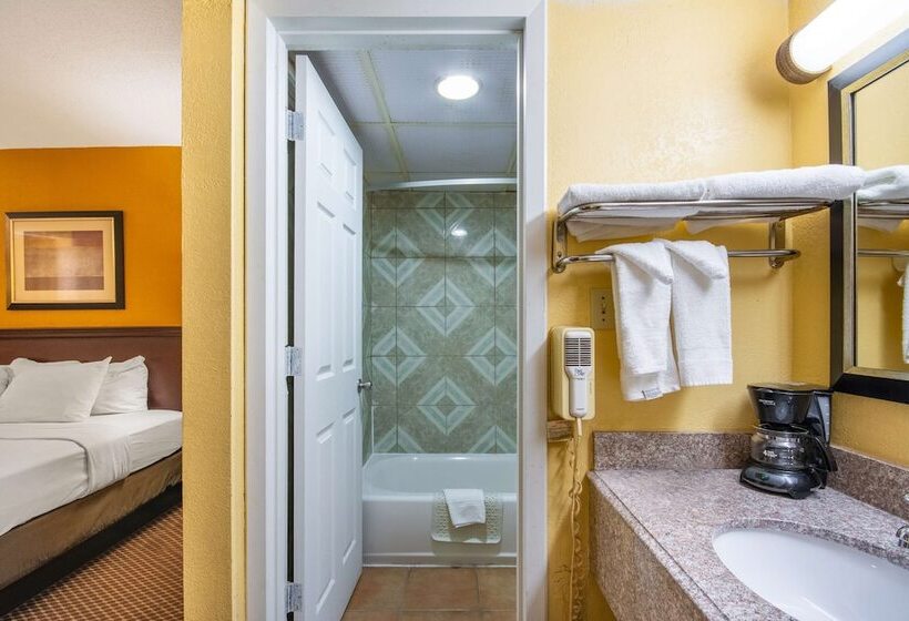 هتل Americas Best Value Inn Of Elk City