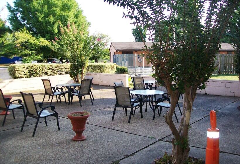 בית מלון כפרי Studio 6 Suites Memphis, Tn East Memphis
