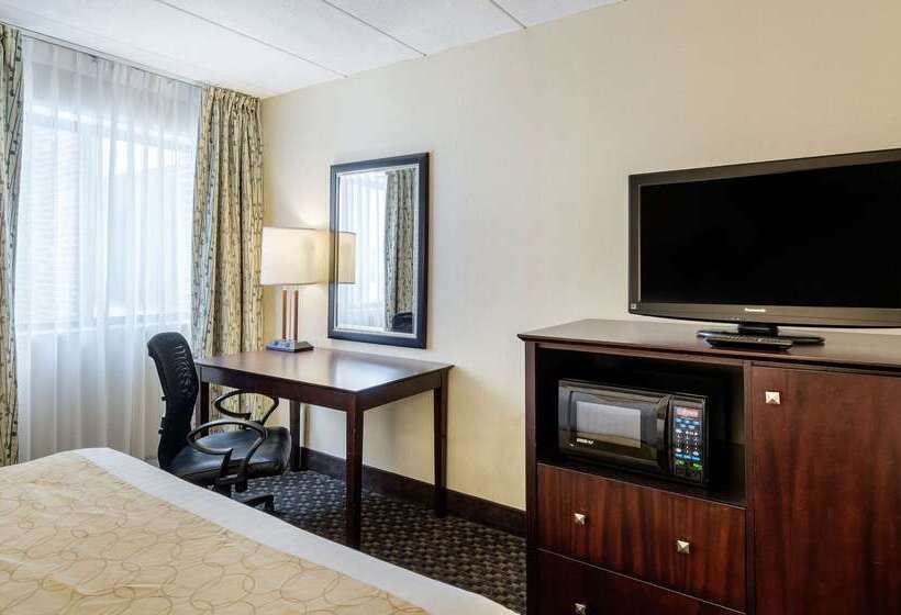 هتل Clarion Inn Seekonk Providence