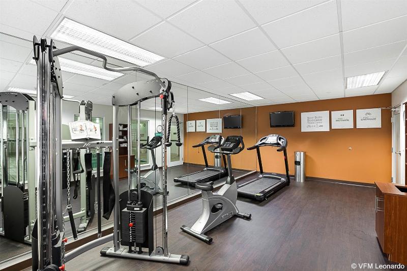 هتل Comfort Suites North Dallas