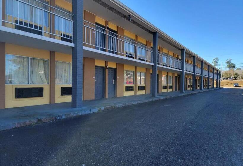 هتل Days Inn By Wyndham Dothan